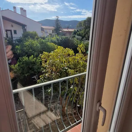 Au Premier Etage Dans Maison De Charme Avec Grand Jardin Au Rdc Banyuls-sur-Mer